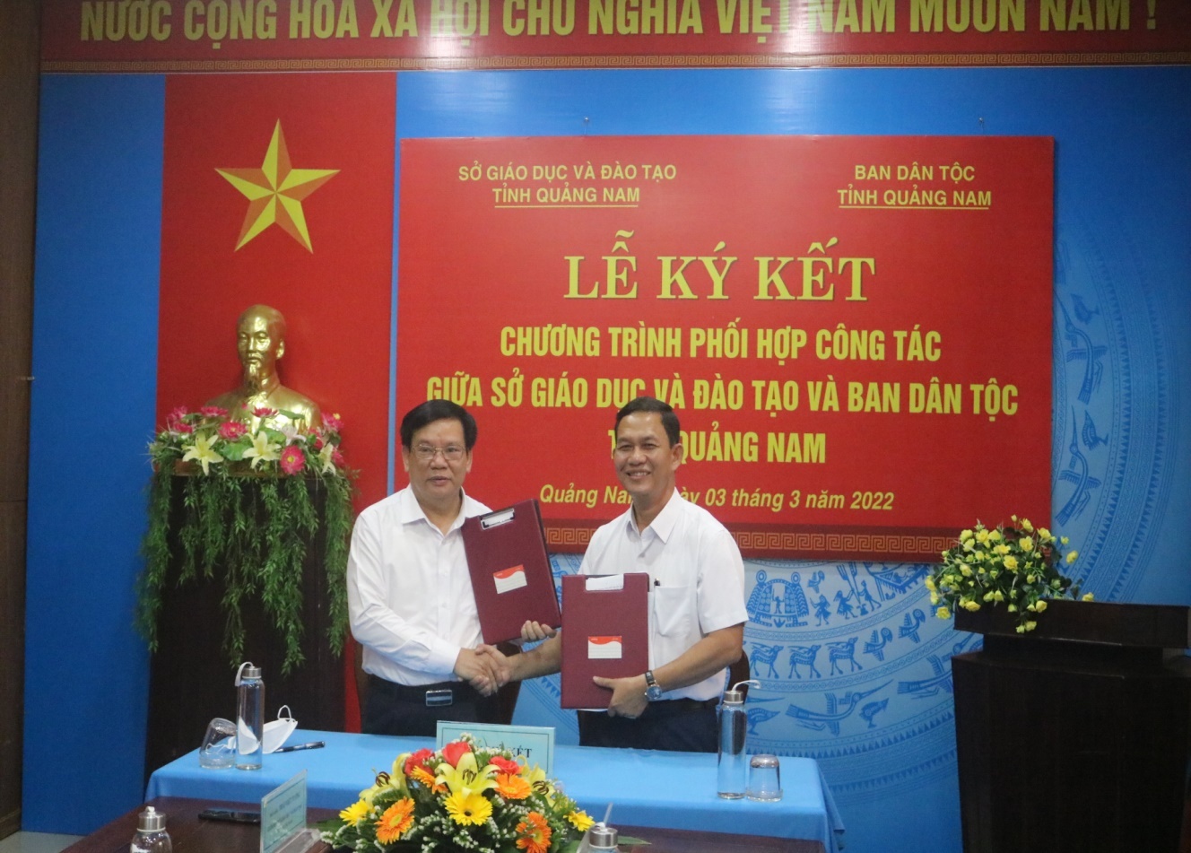 Description: C:\Users\ADMIN\AppData\Local\Microsoft\Windows\INetCache\Content.Word\IMG_2249.jpg