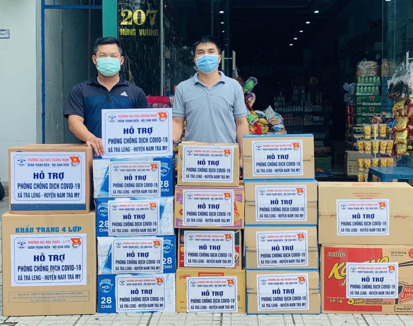 Description: A picture containing text, sign, box, sale

Description automatically generated