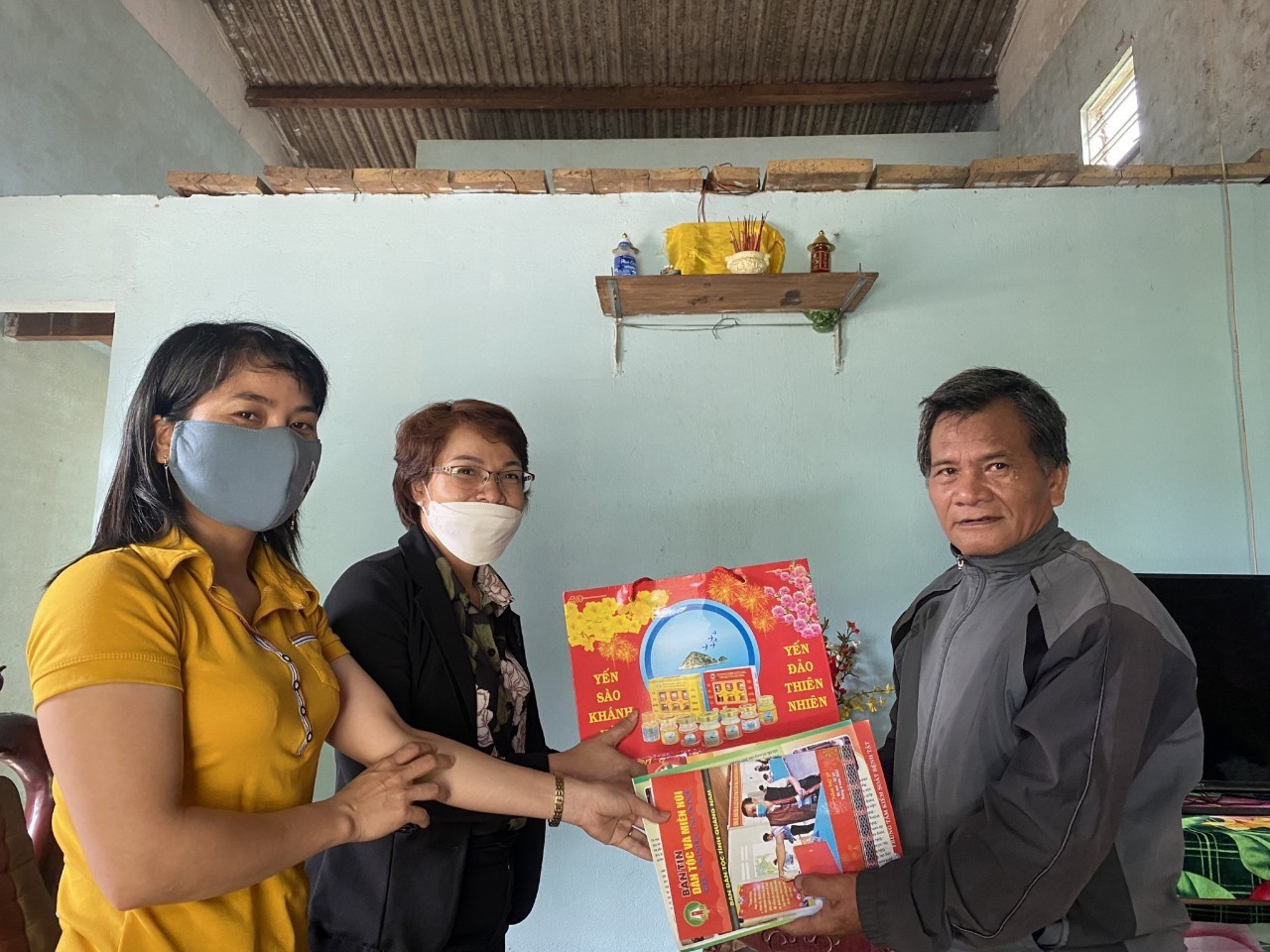 Description: D:\LOAN 2021\BẢN TIN\quý IV\Hồ Văn Ly.jpg