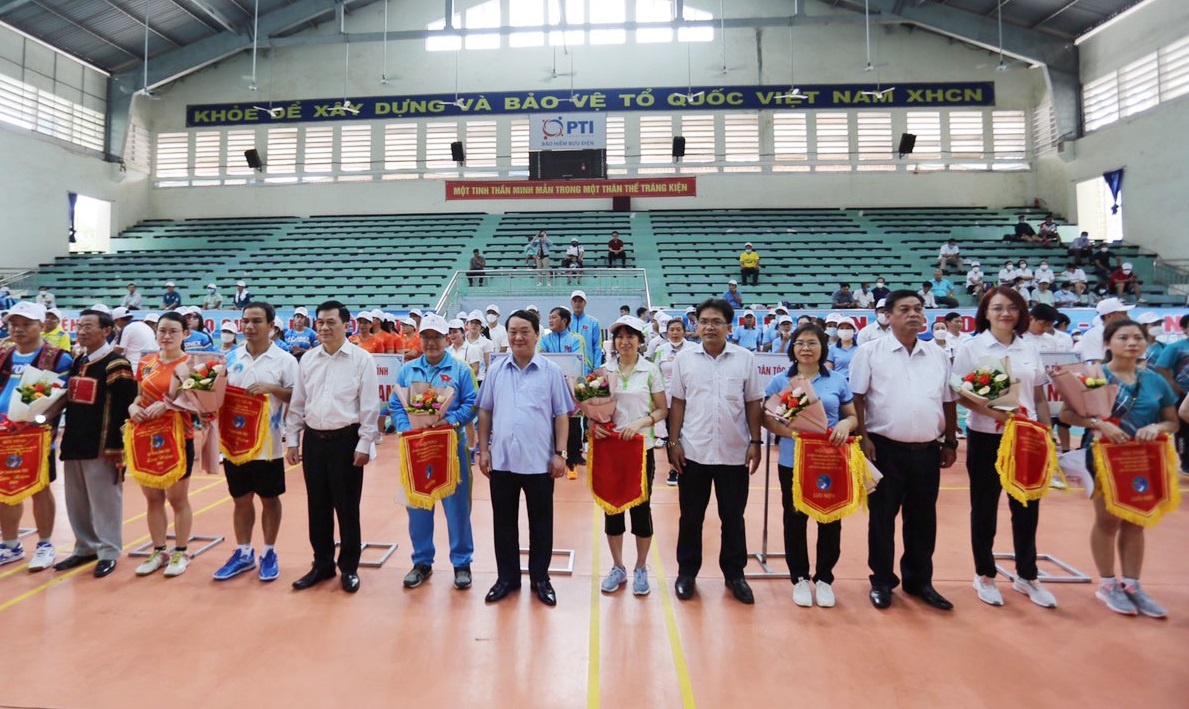 Description: tăng cờ.jpg